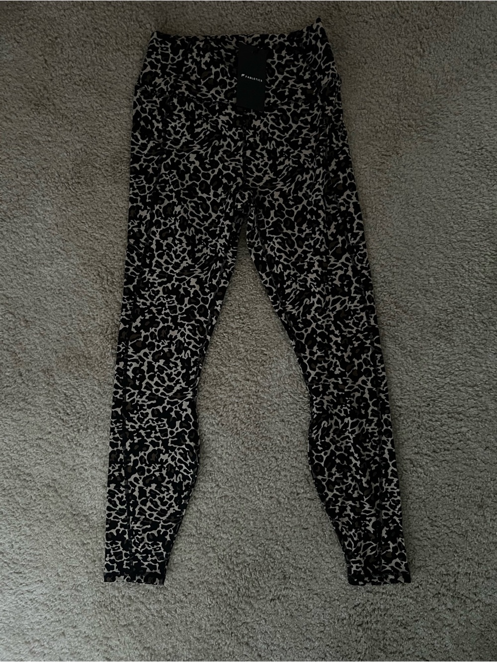 NWT womens medium Fabletics Leggings